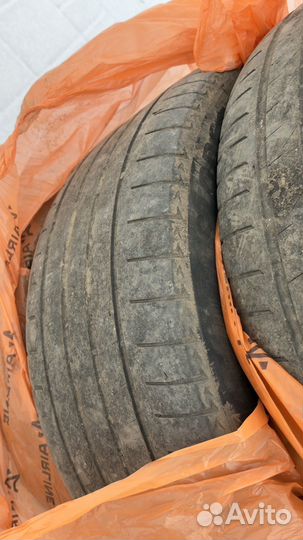 Bridgestone Alenza 001 285/45 R20