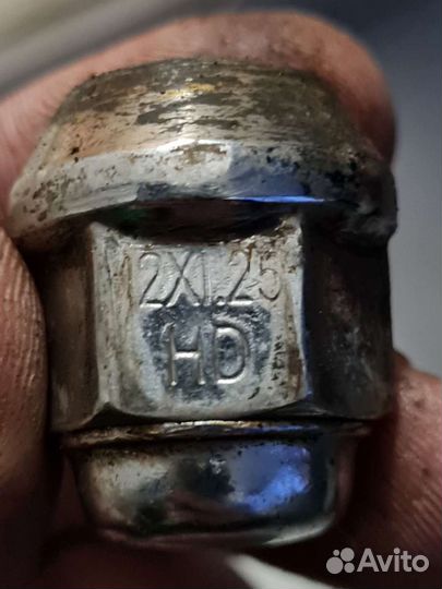 Гайка крепежная автомобильная 12 на 1.25 16 штук