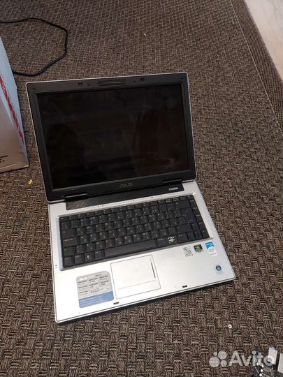 Ноутбук Asus a8s мертвый