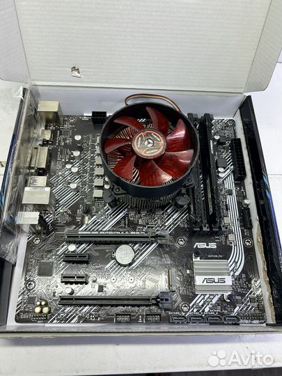Материнская плата с процессором i5 10400