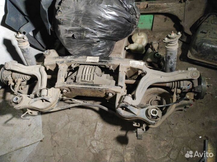 Балка задняя Cadillac SRX 2004