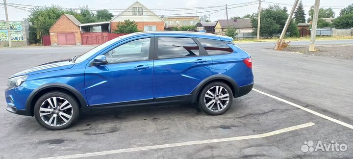 LADA Vesta Cross 1.6 CVT, 2021, 101 700 км