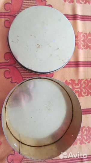 Жестяная банка Новогодний подарок 1961 год, Белка