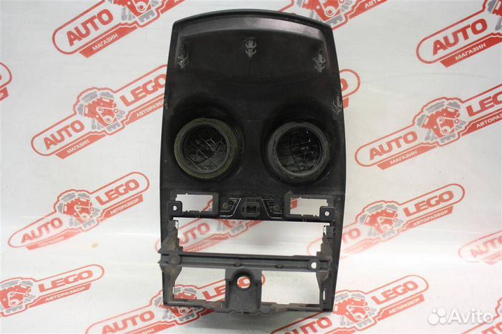 Рамка магнитолы Ford Fiesta 5 2007 6S61A046A04