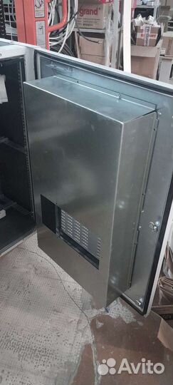 Шкаф телекоммуникационный