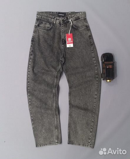 Джинсы широкий