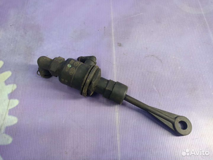 Цилиндр сцепления главный Hyundai Sonata 6 YF