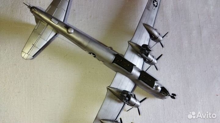 Модель B-29 superfortress 1/144