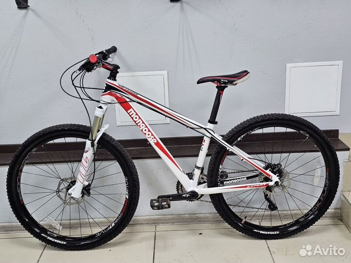 Велосипед Mongoose Meteore 27.5 / S, как новый
