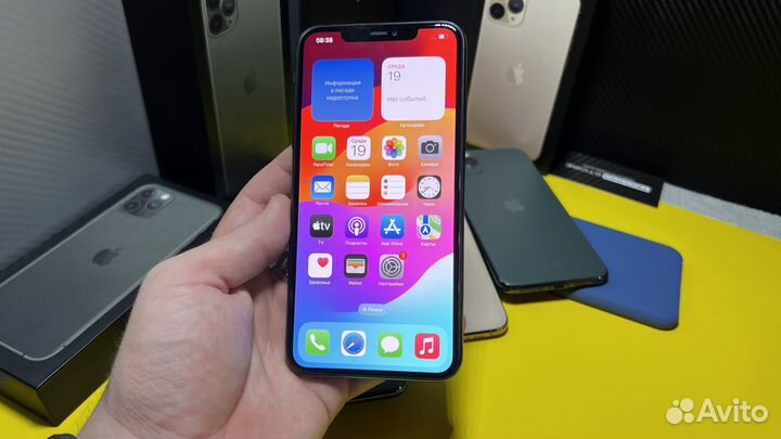 iPhone 11 Pro Max, 64 ГБ