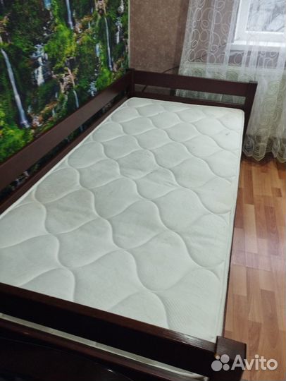 Кровать с матрасом бу