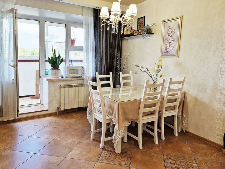 3-к. квартира, 94 м², 3/5 эт.