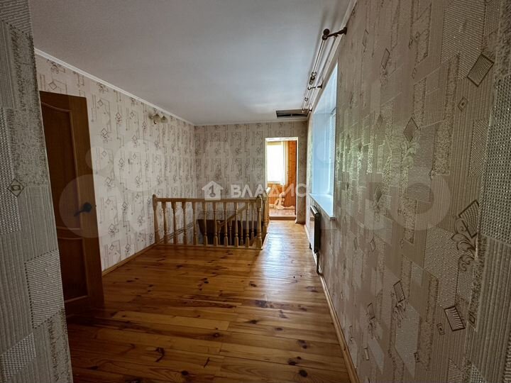 Дом 200 м² на участке 15 сот.