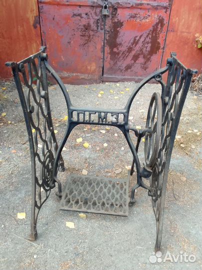 Станина от швейной машинки