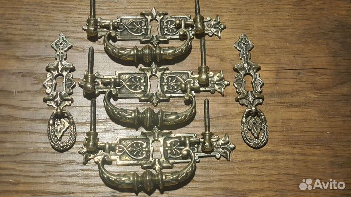 Комплект мебельных ручек для реставрации