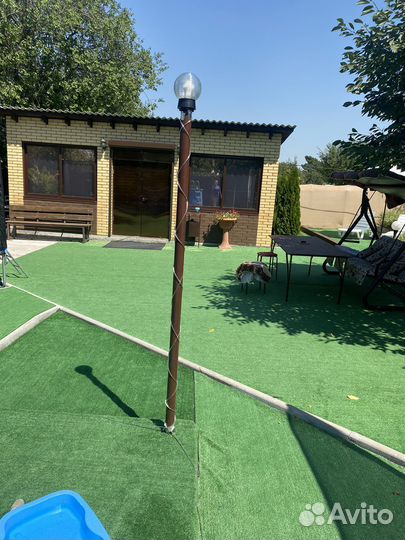 Зона отдыха с бассейном