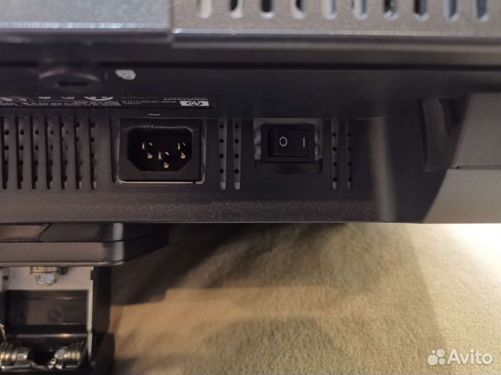 Монитор HP LP2465