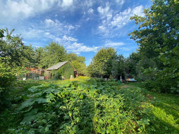 Дом 409 м² на участке 18 сот.