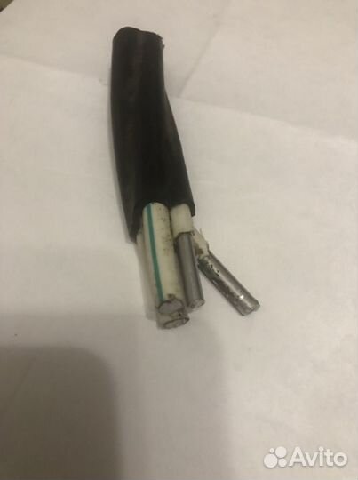 Кабель четырехжильный