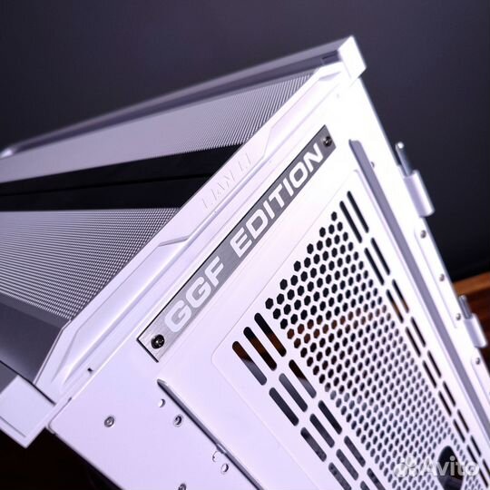 Корпус Lian Li V3000 Plus GGF Edition