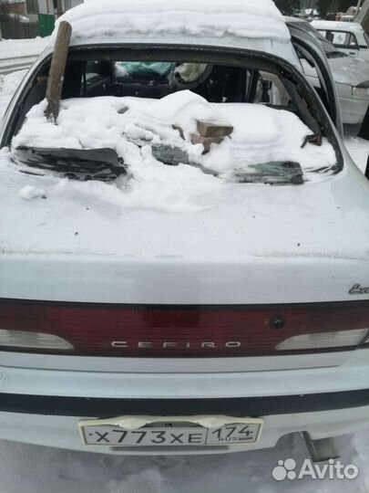 Крышка багажника Ниссан cefiro