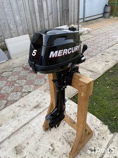 Моторная лодка