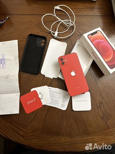 iPhone 12, 64 ГБ