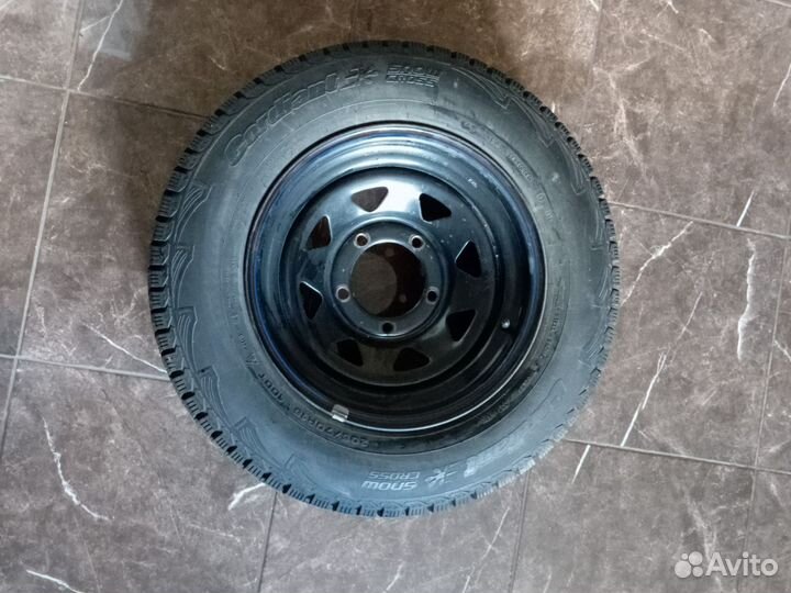 Колёса на ниву или уаз(комплект).(Один сезон)