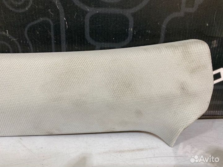 Обшивка салона передняя левая Audi A6 C6 caja 2011