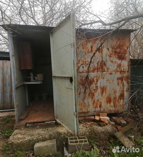 Металлический вагончик