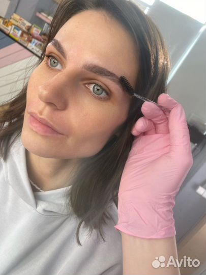 Окрашивание бровей/Ламинирование ресниц