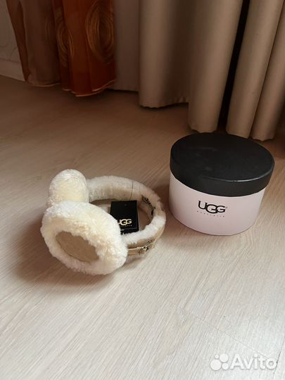 Наушники Ugg из натуральной овчины