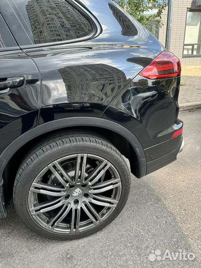 Комплект летних колес r21 295/40 porsche cayenne