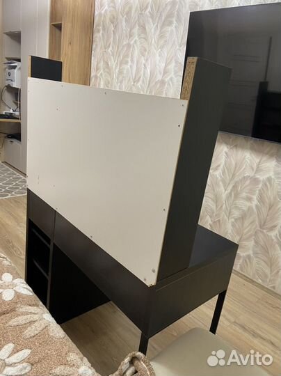 Компьютерный стол Micke (IKEA)