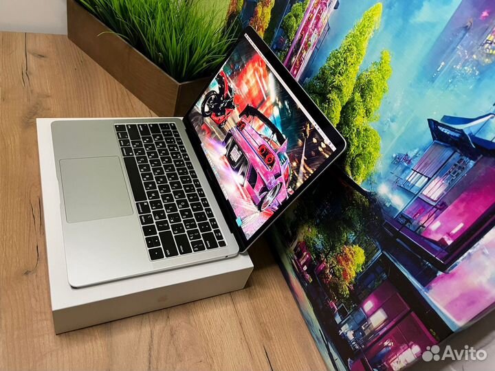 Macbook air 13 2019 retina intel i5