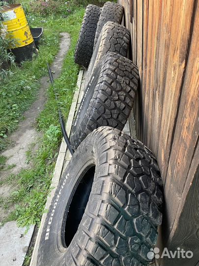 Bfgoodrich Mud-Terrain T/A KM2 285/75 R16