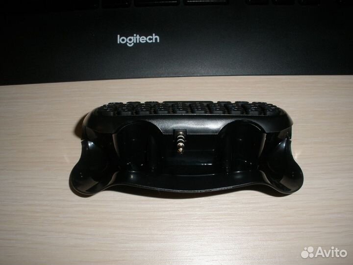 Беспроводная клавиатура для DualShock 4