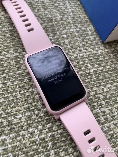 Смарт часы Honor WatchES