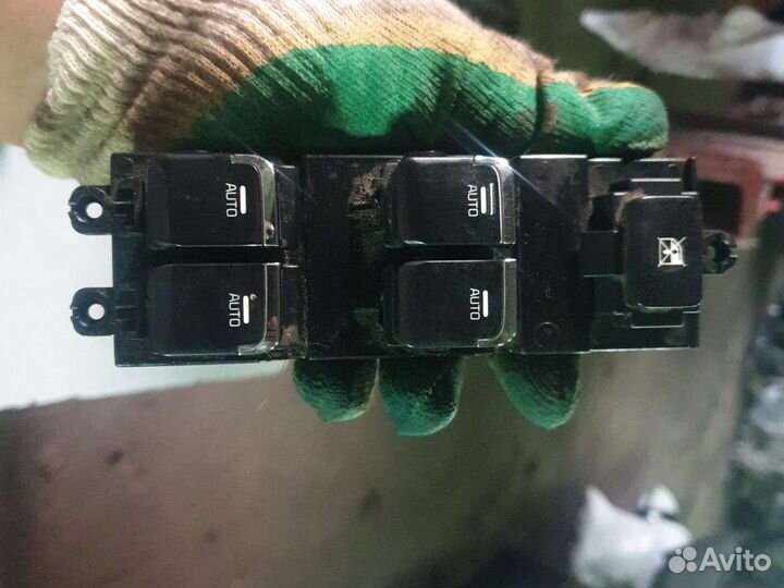 Блок управления стеклоподъемников киа сиид 2 jd