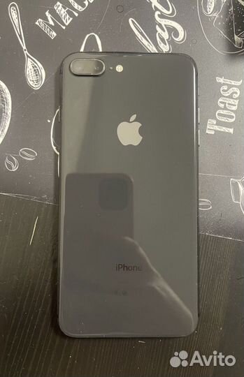 iPhone 8 Plus, 64 ГБ