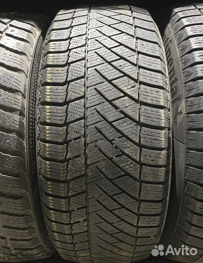 Continental ContiVikingContact 6 225/60 R18 104R