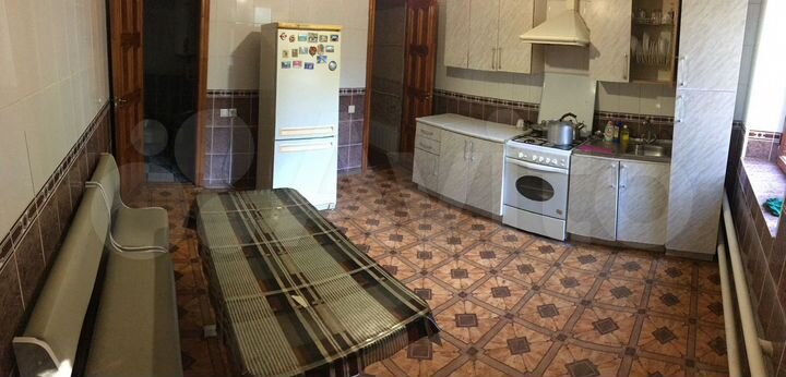 3-к. квартира, 77,7 м², 1/2 эт.