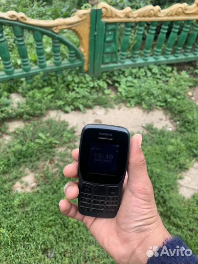 Продам телефон