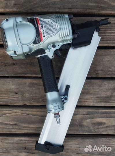 Нейлер каркасный Metabo (Hitachi)