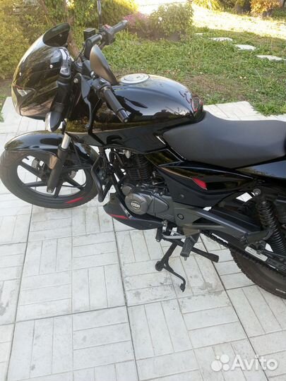 Bajaj pulsar 180 DTS-1
