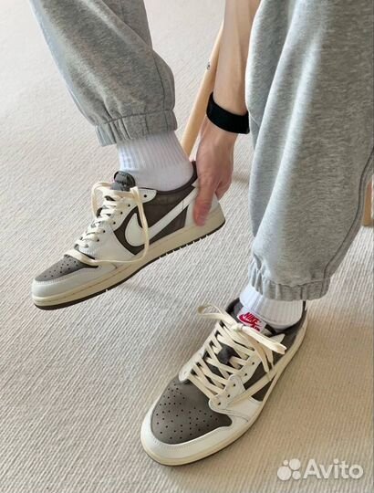 Кроссовки Nike Air Jordan 1 Low Reverse Mocha