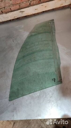 Стекло двери передней правой Ford Mondeo 3 рест