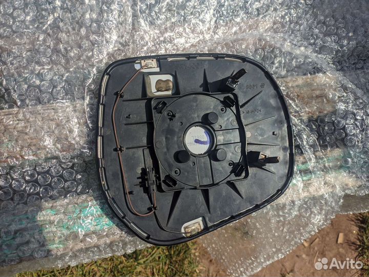 Левое Зеркало заднего вида Land Cruiser 200