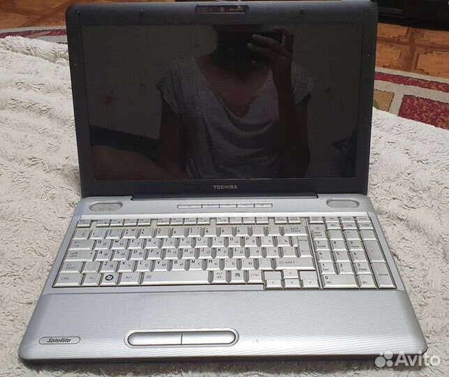 Ноутбук Toshiba L500-12V