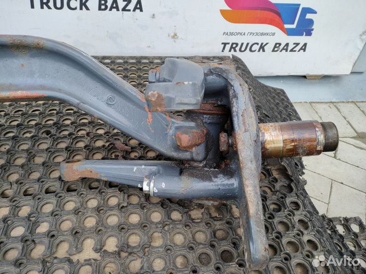 1785563 Балка передняя